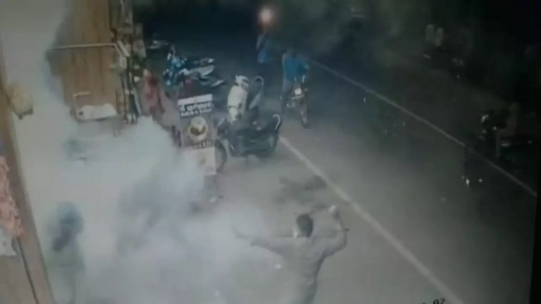 BJP नेता पर पहले फेंका देसी बम, फिर गर्दन काटकर मार डाला: बाइक पर सवार होकर आए थे हमलवार, पुडुचेरी की घटना