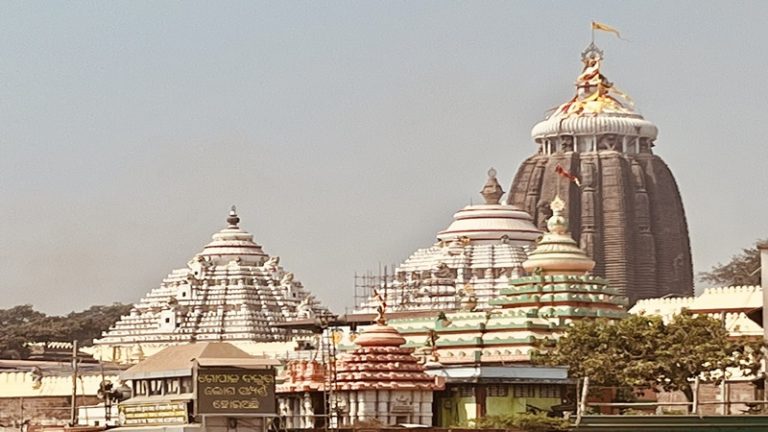 जगन्नाथ पुरी मंदिर में जबरन घुसा रहमान खान, रोकने पर पुलिस को बकी गाली: धार्मिक भावनाएँ ठेस पहुँचाने पर गिरफ्तार