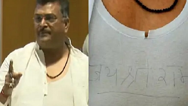 रामनवमी जुलूस में बैन का विरोध करते हुए बीजेपी MLA ने फाड़ लिया कुर्ता, दिखाया- गंजी पर लिखा ‘जय श्रीराम’: पूछा-झारखंड में हिंदू होना गुनाह