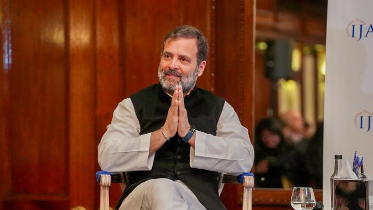 ‘भारत के बारे में कुछ बुरा नहीं बोलूँगी – गिरफ़्तारी के सवाल पर लंदन में बोली थीं इंदिरा गाँधी’: पत्रकार ने राहुल की ऐसे कर दी बोलती बंद, देखें वीडियो