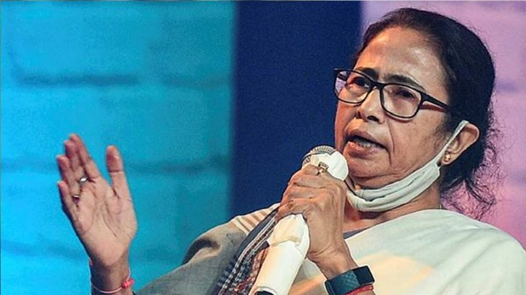 मेरा सिर काट लीजिए, लेकिन महँगाई भत्ता नहीं बढ़ेगा: CM ममता बनर्जी, केंद्र के बराबर DA माँग रहे पश्चिम बंगाल के सरकारी कर्मचारी