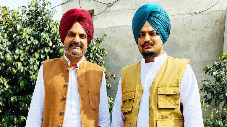 ‘बरसी पर न आ पाएँ 1 लाख लोग, इसलिए अमृतपाल पर हुई कार्रवाई’ : सिद्धू मूसेवाला के पिता ने पंजाब सरकार पर लगाया आरोप, कहा- प्लानिंग के तहत हो रहा सब