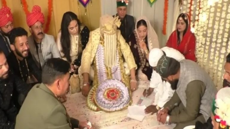 मंदिर में नहीं हुआ निकाह: VHP ने हिमाचल प्रदेश में हुई शादी का बताया ‘सच’, जाँच को बनाई समिति