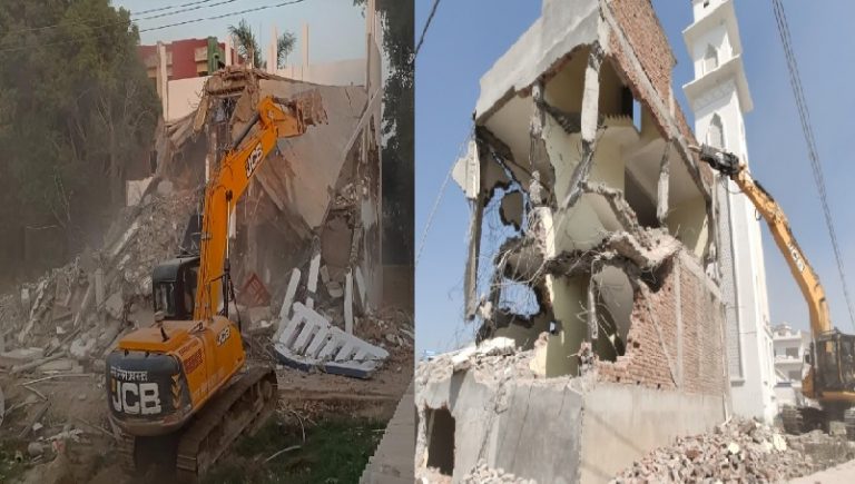 अतीक अहमद के माशूक से लेकर मुख्तार अंसारी के बेटे तक… UP में मिट्टी में मिल रहे माफियाओं के घर, 3 दिन से बुलडोजर कार्रवाई जारी