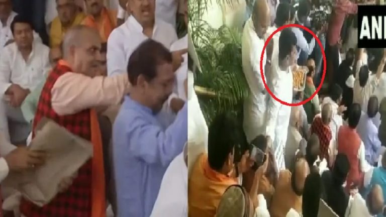 ‘लालू की बेल के बाद ज़हरीला लड्डू खिलाने आए राजद नेता’: बिहार विधानसभा के बाहर भिड़े RJD-BJP विधायक, राज्यपाल से होगी शिकायत