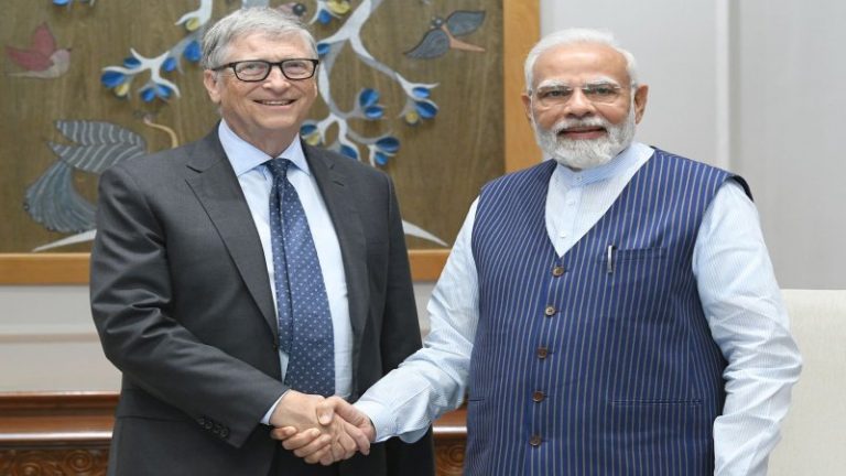 भारत की वैक्सीन ने दुनिया भर में बचाई जानें, डिजिटल बैंकिंग में अव्वल: भारत की तरक्की के कायल हुए बिल गेट्स, PM मोदी की भी की तारीफ़