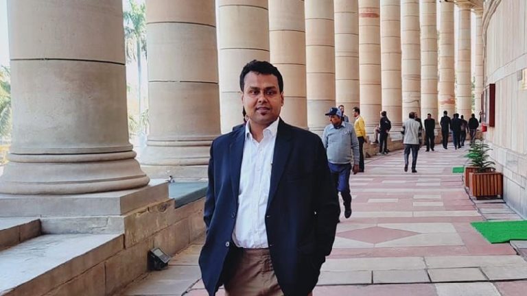 कॉन्ग्रेस नेता को भारी पड़ी CM ममता बनर्जी पर टिप्पणी, रात के 3 बजे घर में घुस कर बंगाल पुलिस ने किया गिरफ्तार: मुस्लिम बहुल क्षेत्र में TMC की हुई है हार