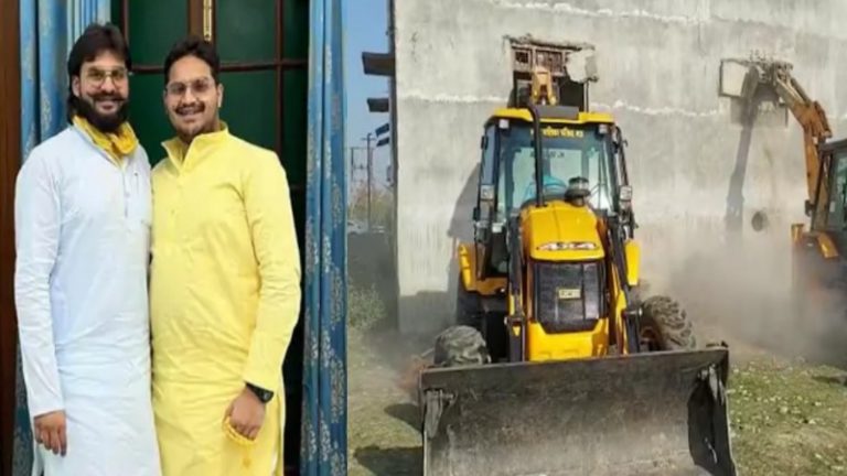 ‘मिट्टी में मिला’ मुख्तार अंसारी के दोनों बेटों का दो मंजिला मकान, बिन नक्शा पास करवाए मुख्य मार्ग पर बनवाया था