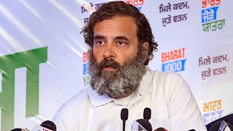राहुल गाँधी को दिल्ली पुलिस का नोटिस, यौन उत्पीड़न की शिकार महिलाओं की माँगी जानकारी: J&K में दिया था ‘एक बलात्कार पीड़ित लड़की’ वाला बयान