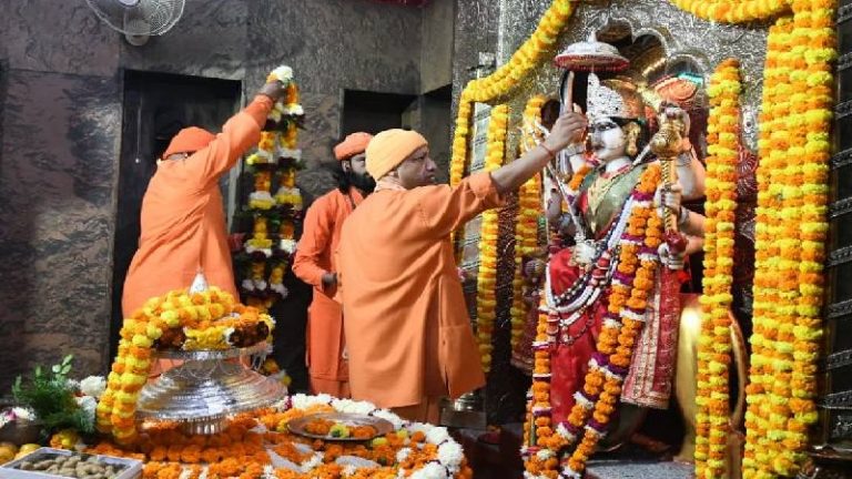 हर जिले में दुर्गा सप्तशती और अखंड रामचरितमानस का आयोजन: चैत्र नवरात्र पर योगी सरकार की बड़ी तैयारी, बड़ी संख्या में महिलाएँ-बालिकाएँ बनेंगी हिस्सा