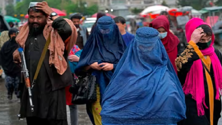 महिलाओं को ईद के कार्यक्रम में शामिल होने की अनुमति नहीं: अफगानिस्तान में तालिबान का एक और फरमान, सर्वोच्च नेता के लिए दुआ करना अनिवार्य