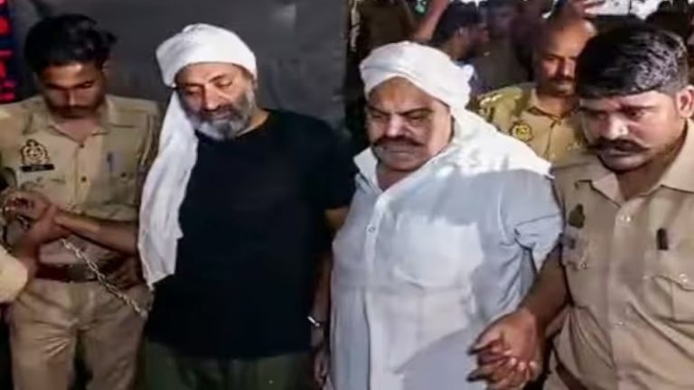 अतीक अहमद की हत्या में अब्दुल के बाइक का कनेक्शन: जमीन हड़पने और मर्डर से नाराज थे शूटर – मीडिया रिपोर्ट