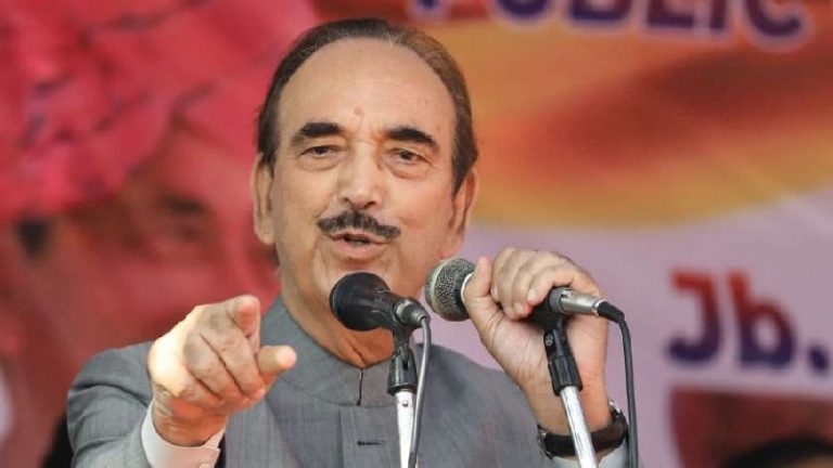 ‘PM मोदी ने कभी नहीं की बदले की राजनीति’: गुलाम नबी आज़ाद की आत्मकथा में कई खुलासे, बोले – कॉन्ग्रेस में कोई जमीनी नेता नहीं, चरम पर चाटुकारिता