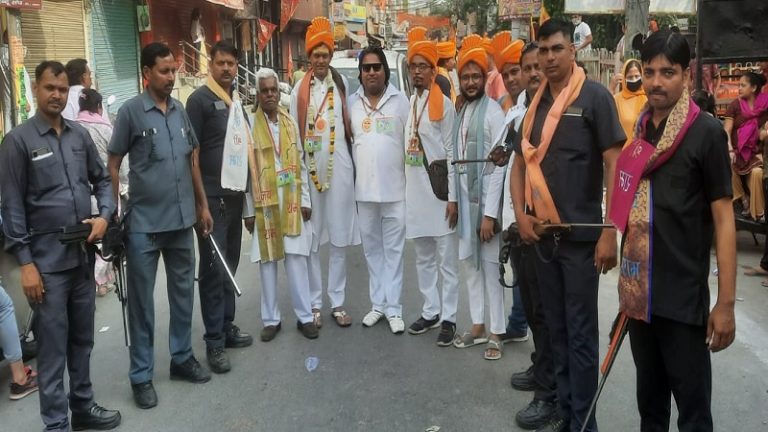 जहाँ दंगों में मरे 2 हिन्दू, वहाँ हनुमान जन्मोत्सव शोभा यात्रा को पुलिस की अनुमति नहीं: मंदिर समिति बोली – फर्जी चुनाव और नकली समिति से अटका मामला
