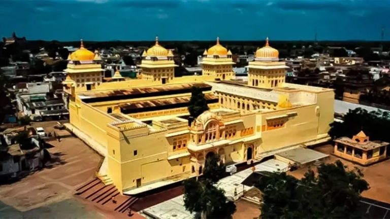‘₹1.22 करोड़ का हिसाब दो’: ओरछा के राजा राम मंदिर को IT अधिकारी मोहम्मद इरफ़ान का नोटिस, क्या भगवान से भी वसूला जा सकता है टैक्स? – समझें क्या कहता है कानून