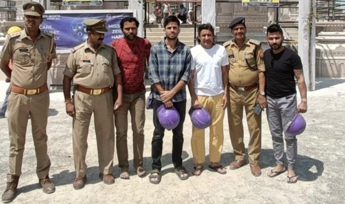 LSG टीम के सदस्य राममंदिर में