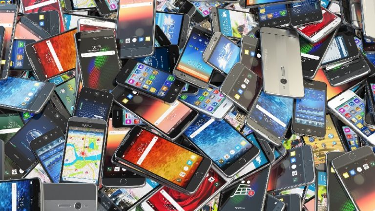 1 साल में ₹85000 करोड़ का मोबाइल निर्यात करने वाला देश बना भारत: सीधा दोगुना हो गया एक्सपोर्ट, भारत में बिक रहे 97% मोबाइल फोन स्वदेश निर्मित