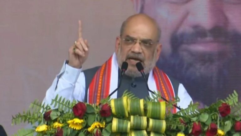 लोग मारे जा रहे, गोलियाँ चल रहीं, आग लगी है… बिहार में गरजे अमित शाह, कहा – नीतीश के लिए BJP के दरवाजे हमेशा के लिए बंद, दंगाइयों को उल्टा लटका कर सीधा करेंगे