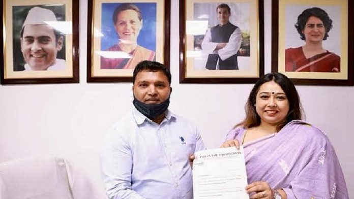 श्रीनिवास बीवी, अंगकिता दत्ता