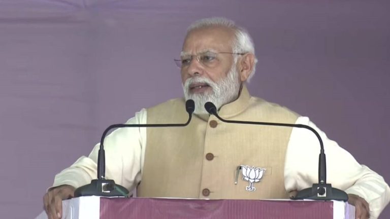 ‘कॉन्ग्रेस ने मुझे 91 बार दीं अलग-अलग गालियाँ’ : कर्नाटक की बीदर रैली में गरजे PM मोदी, जनता से बोले- आप आशीर्वाद दो, सारी गालियाँ मिट्टी में मिल जाएँगी