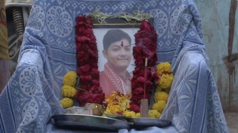 ‘कटर दिखाकर कहता था तुझे बख्शेंगे नहीं’ : दर्शन सोलंकी सुसाइड केस में अरमान इकबाल गिरफ्तार, IIT छात्र ने नोट में लिखा था- अरमान ने मुझे मार डाला
