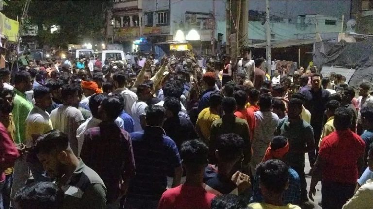 ‘इफ्तार पार्टी से निकली नकाबपोश भीड़ ने मंदिर को बनाया निशाना’: VHP ने बताया किसने जलाया जमशेदपुर, कहा- हिंदू ही पीड़ित और हिंदुओं पर ही कार्रवाई