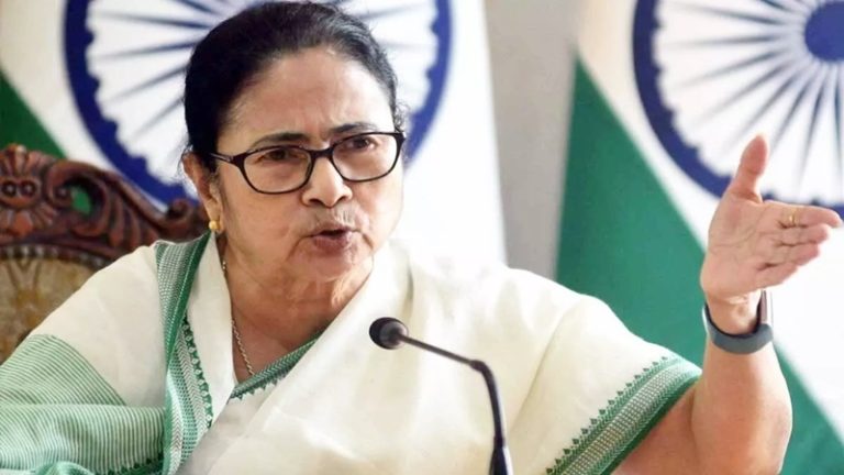 ‘मैसेज देखे, यह अफेयर था’: कलियागंज में जिस दलित नाबालिग की रेप के बाद हत्या का दावा, उसे CM ममता बनर्जी ने ‘प्रेम प्रसंग’ से जोड़ा