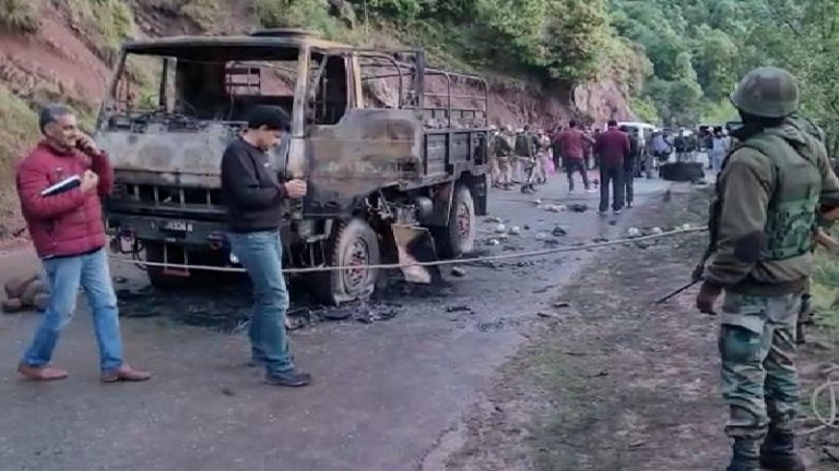 2 महीने नासिर अहमद के घर में रहे आतंकी, फिर इफ्तारी लेकर लौट रहे सेना के वाहन पर किया हमला: आतंकियों को पनाह और खाना देने की बात कबूली