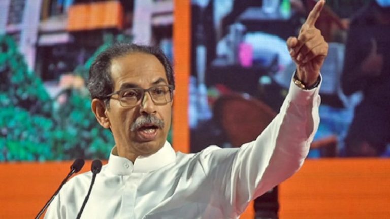 ‘गौमूत्र पियो थोड़ी अक्ल आएगी’ : उद्धव ठाकरे ने फिर उड़ाया हिंदुत्व का मजाक, RSS-BJP को कहा- ‘वे गौमूत्रधारी, हम राष्ट्रवादी’