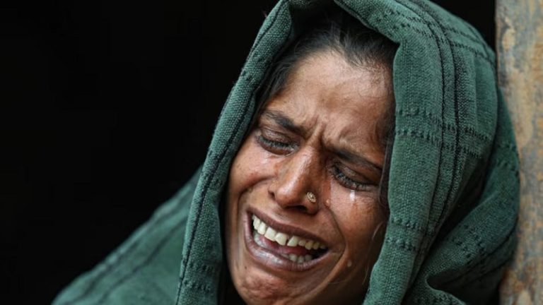 पिता-भाई नेत्रहीन, पत्नी गर्भवती… जिस दीपू की आतंकियों ने गोली मारकर की हत्या, वह सर्कस में काम कर पालता था 6 लोगों का परिवार