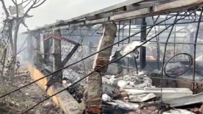 पश्चिम बंगाल की अवैध फैक्ट्री में धमाका, 9 की मौत: बीजेपी ने की NIA जाँच की माँग, कहा – किसी बड़े नेटवर्क का हिस्सा