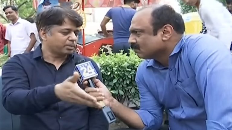 ‘बजरंग बली का नारा सांप्रदायिक कैसे?’: गोरक्षक मोहम्मद फैज खान ने न्यूज 24 के पत्रकार को धोया, ‘जय श्रीराम’ को आक्रामक बताने पर कहा – श्री मतलब नारी शक्ति