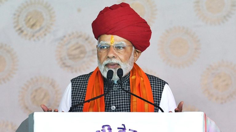 ‘जनता के आशीर्वाद को ब्याज समेत लौटाऊँगा’ : शिवमोगा में PM मोदी ने किया वादा, बोले- कर्नाटक को कॉन्ग्रेस से सतर्क रहने की जरूरत
