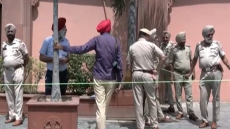 कोल्ड ड्रिंक के कैन में डालकर लटका दिया क्रूड बम, 2 दिन में गोल्डन टेंपल के पास दूसरा धमाका: अब तक नहीं मिला है डेटोनेटर