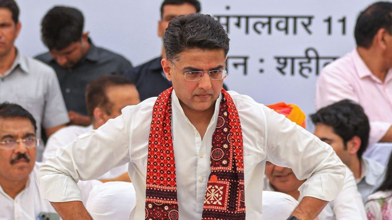 राजस्थान में अब पायलट ने खुलकर भरी उड़ान, 11 मई से करेंगे पदयात्रा: कहा- अशोक गहलोत की नेता सोनिया गाँधी नहीं, वसुंधरा राजे हैं