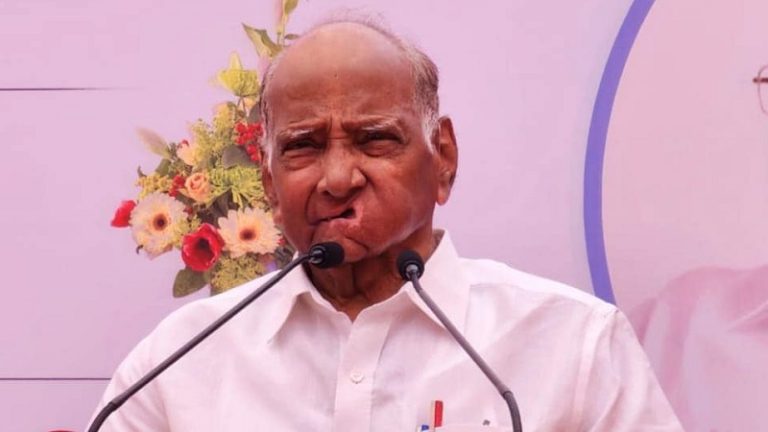 आए थे आत्मकथा विमोचन को, NCP अध्यक्ष पद से इस्तीफे का ऐलान कर गए शरद पवार: बोले – अब नई पीढ़ी पार्टी को आगे ले जाएगी
