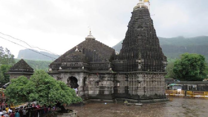 त्रयम्बकेश्वर मंदिर, नासिक, महाराष्ट्र, चादर