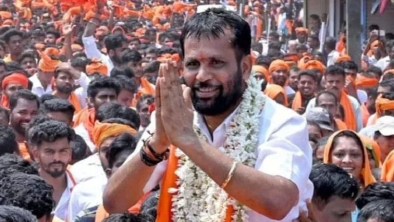 कर्नाटक के पुत्तूर में BJP को बगावत का नुकसान: 36% वोट पा कर बागी संघ नेता ने बदल दिया गणित, कॉन्ग्रेस को मिल गई जीत