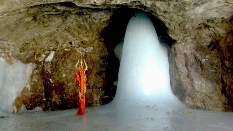 जब नहीं था इस्लाम तब भी होती थी अमरनाथ यात्रा, राजतरंगिणी से लेकर नीलमत पुराण तक में मौजूद हैं प्रमाण: वामपंथियों का गढ़ा है ‘मुस्लिम ने खोजा शिवलिंग’ थ्योरी