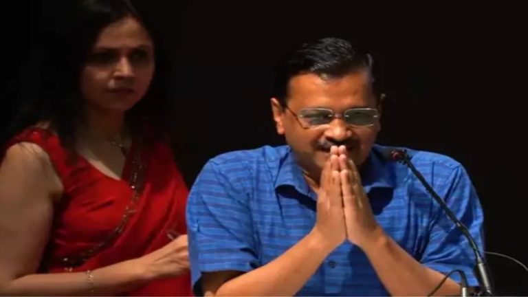 भाषण अरविंद केजरीवाल का, नारे मोदी-मोदी के… दिल्ली CM को हाथ जोड़ करनी पड़ गई विनती, वीडियो भी हो गया वायरल