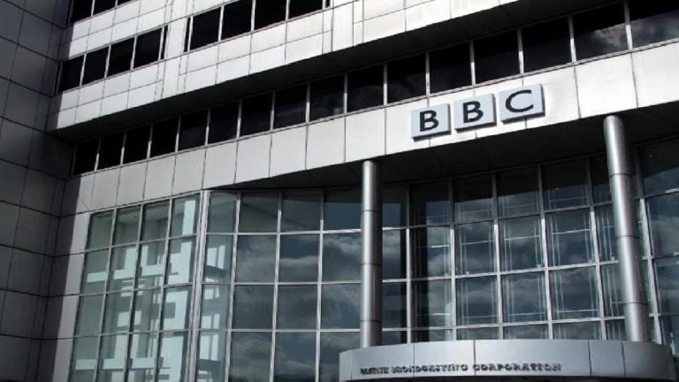 BBC ने कम टैक्स देना कबूला, ₹40 करोड़ रुपए भरने को तैयार: रिपोर्ट में बताया, आयकर सर्वे के बाद रुदाली दल को दिख रहा था ‘आपातकाल’