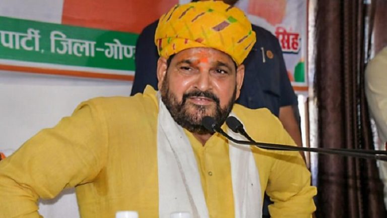 नाबालिग पहलवान का नहीं हुआ था यौन शोषण: पिता बोले- बृजभूषण ने मेरी बेटी से भेदभाव किया, गुस्से में दर्ज कराई थी शिकायत