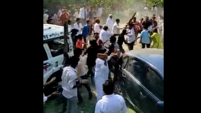 जलील हनीफ के दरवाजे पर आई दो बारात, DJ पर डांस को लेकर चले ईंट-पत्थर: निकाह से पहले UP के बाराबंकी में मारपीट का Video वायरल