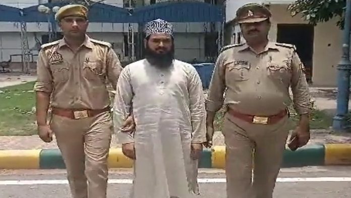 कानपुर मदरसा मौलवी रेप