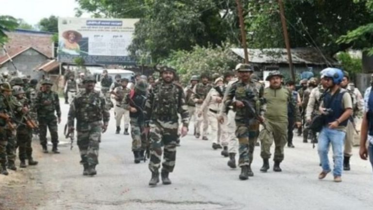 देश लौटते ही PM मोदी ने मणिपुर पर लिया अपडेट: एक्शन में सुरक्षा बल, 12 बंकर ध्वस्त; 135 दंगाई दबोचे