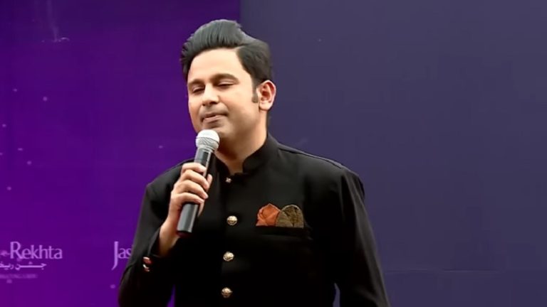 ‘सुबह-सुबह पिता पढ़ते थे शिव स्तोत्र, मैं लगा देता था रसूल अल्लाह’: मनोज शुक्ला के ‘मुंतशिर’ बनने का किस्सा वायरल, रेख्ता के मंच से हिंदी का भी उड़ाया था मजाक