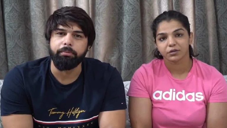 ‘हमारी लड़ाई सरकार के खिलाफ नहीं, खापें हमें माफ कर दें’: साक्षी मलिक का वीडियो, बताया- चंद्रशेखर रावण और सत्यपाल मलिक ने दिया सपोर्ट