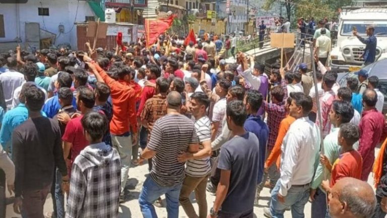 पुरोला में लव जिहाद के खिलाफ नहीं होगी महापंचायत, सुप्रीम कोर्ट ने नहीं लगाई रोक पर पुलिस ने लगा दी धारा 144: बोले CM धामी- हाथ में न लें कानून