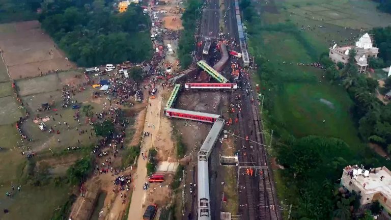 कैसे हो गया ‘इलेक्ट्रॉनिक इंटरलॉकिंग’ में बदलाव? बालासोर ट्रेन दुर्घटना का यही है कारण, जानिए क्या है और कैसे करता है काम
