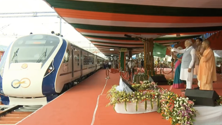 ट्रेन के किरायों में 25% तक की कटौती, ‘वन्दे भारत’ में भी सफर हुआ सस्ता: यात्रियों को मोदी सरकार का तोहफा, AC वाले टिकट पर ख़ास राहत